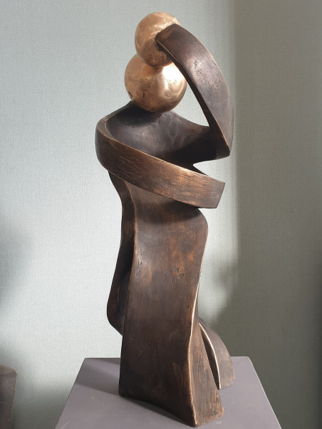 A Thought original painting by Liutauras Griežė. Sculpture